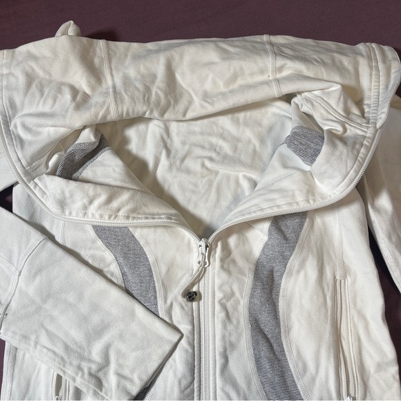 Lululemon In stride Jacket Cowl Neck in white and gray - size 4 - Picture 6 of 9